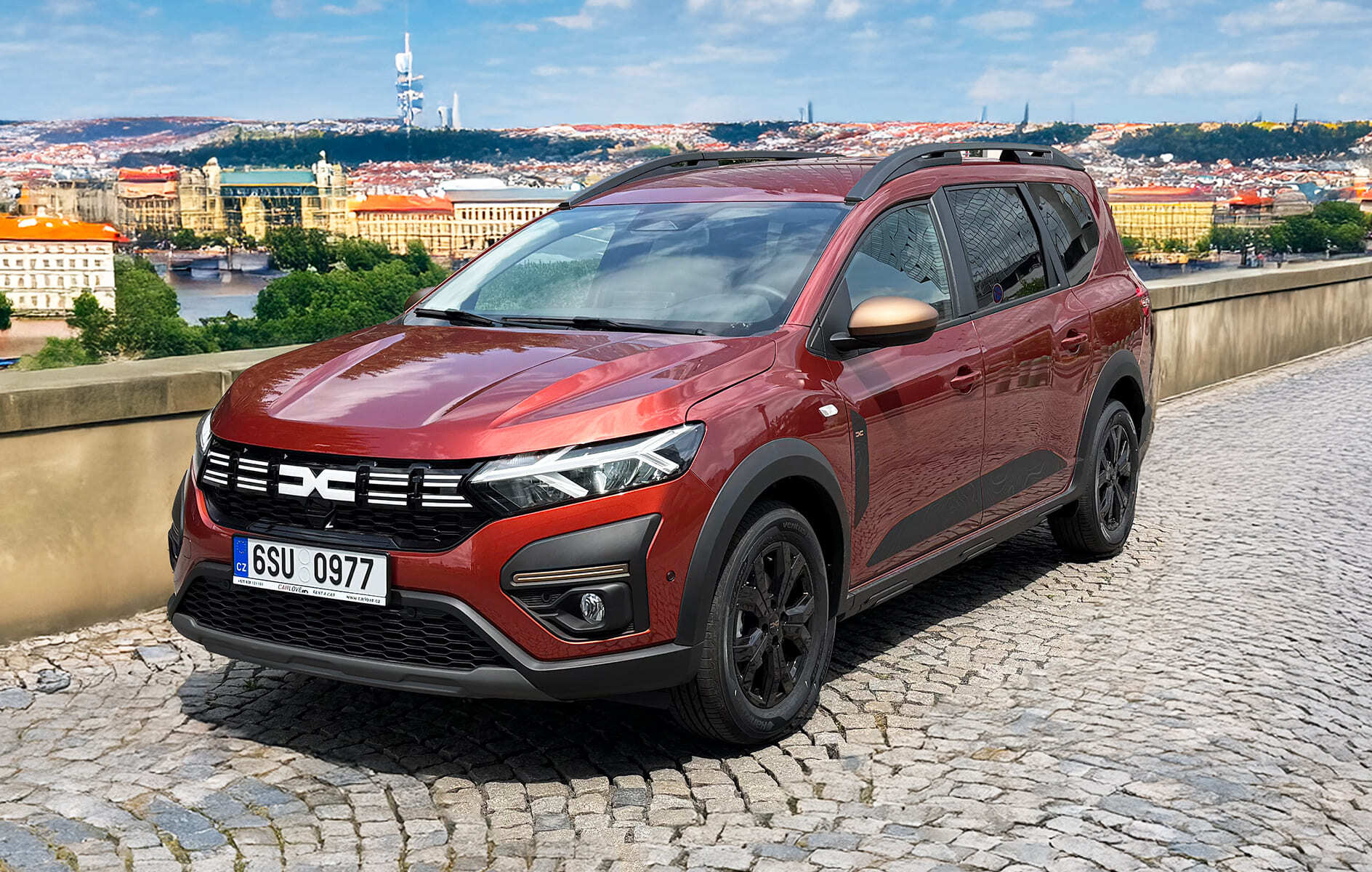 rental-car-dacia-jogger-in-prague-1